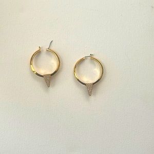 Vince Camuto Gold Earrings!